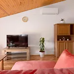 Διαμέρισμα Mia Μεντουλίν